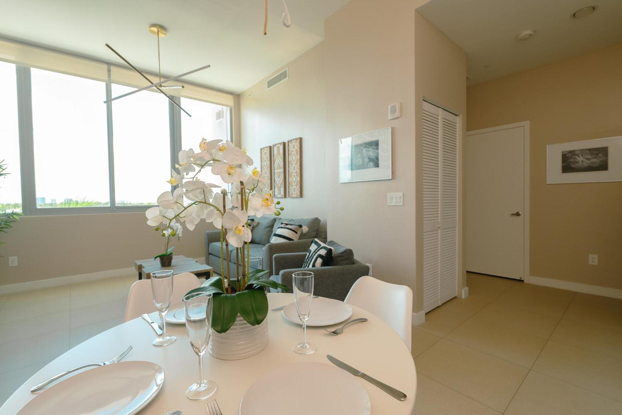 One-Bedroom Apartment with Bay View