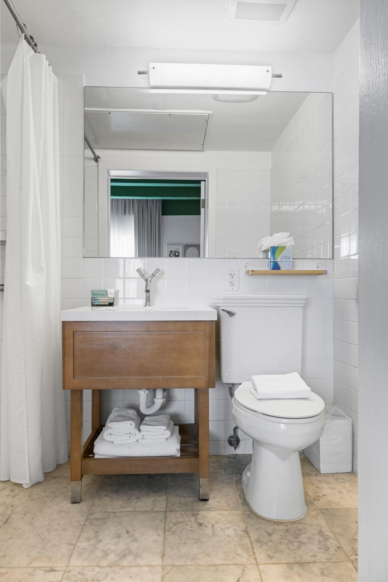Chambre Lit King-Size - Non-Fumeurs