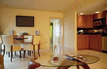 Two-Bedroom Suite with Ocean View,783753045:JPEG