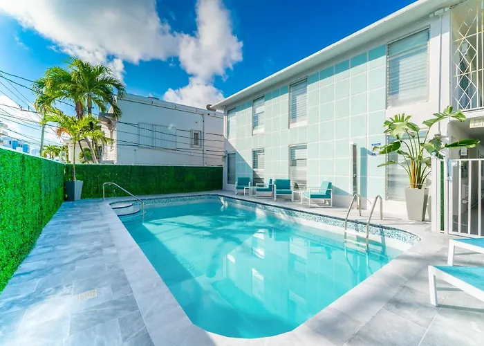 Hotel near College: Praia Hotel Boutique & Apartments Miami Beach