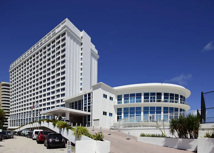 Hotel perto da faculdade: New Point Miami Beach Apartments
