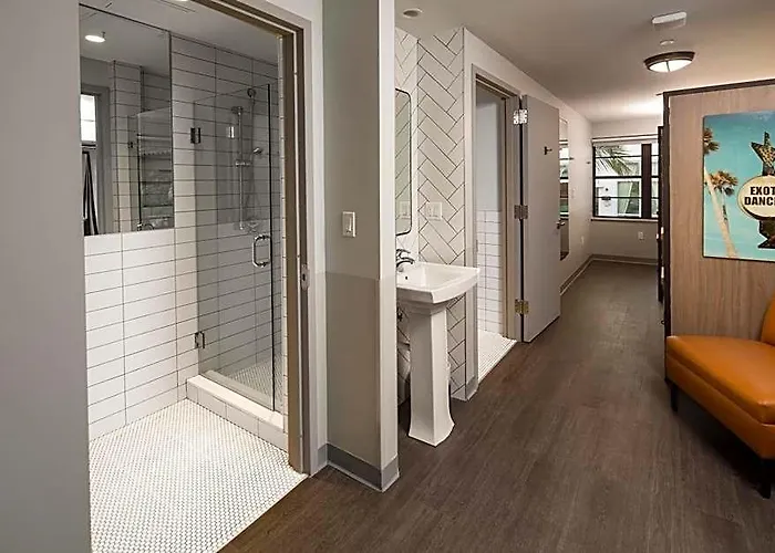 Hotel Rendale Miami Beach