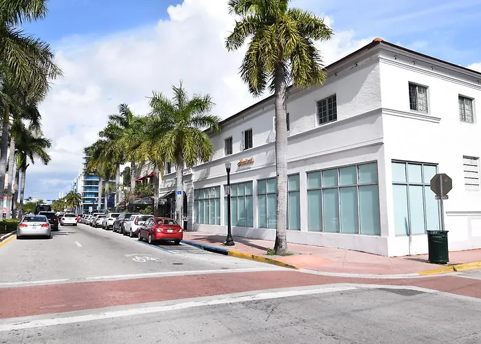 Hotel perto da faculdade: Harrison On The Beach